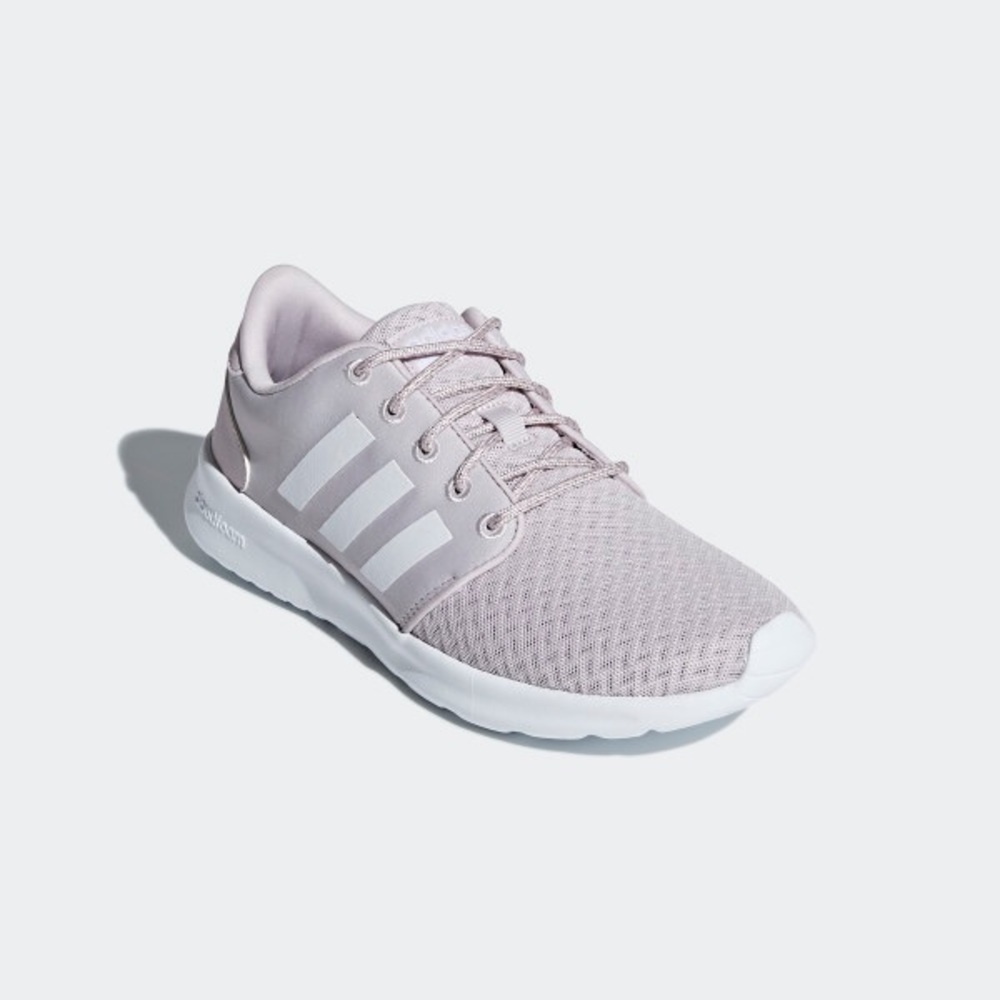 Women’s Adidas QT Racer Sneakers, NWT